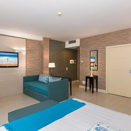 Joseph 3* 마리아나디피에트라산타