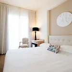 Joseph Hotel 3*