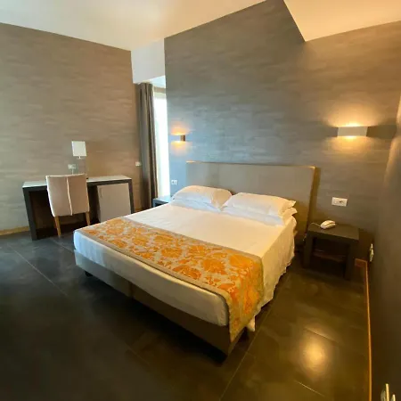 Hotell Joseph 3*