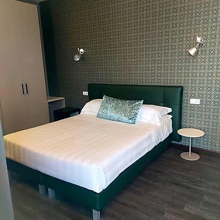 Joseph Hotel