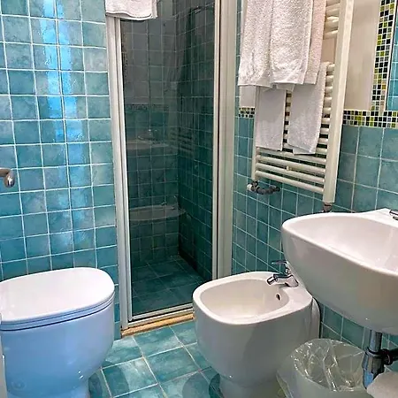 Joseph Hotel 3*