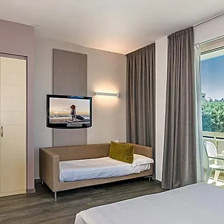 Joseph Hotel 3*