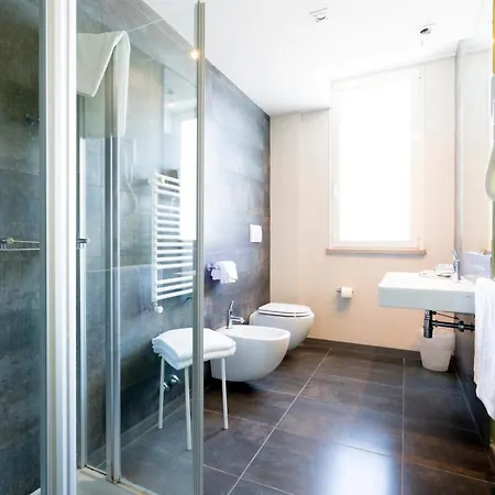 Joseph Hotel 3*