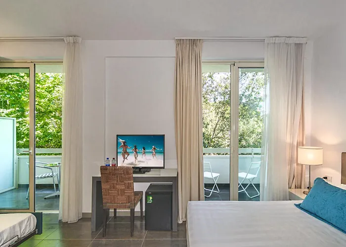 Joseph マリーナ・ディ・ピエトラサンタ