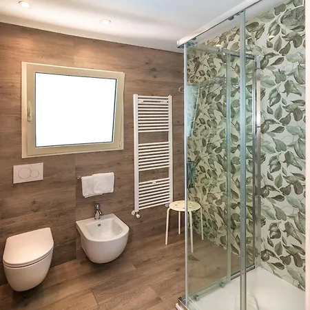 Joseph Hotel 3*